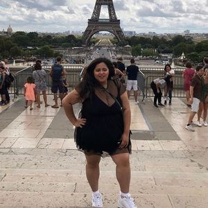 Meet your Posher, Yajaira